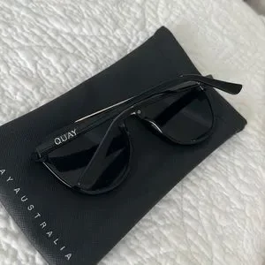 Quay Australia | Accessories | Quay Black Sunglasses With  display picture 1